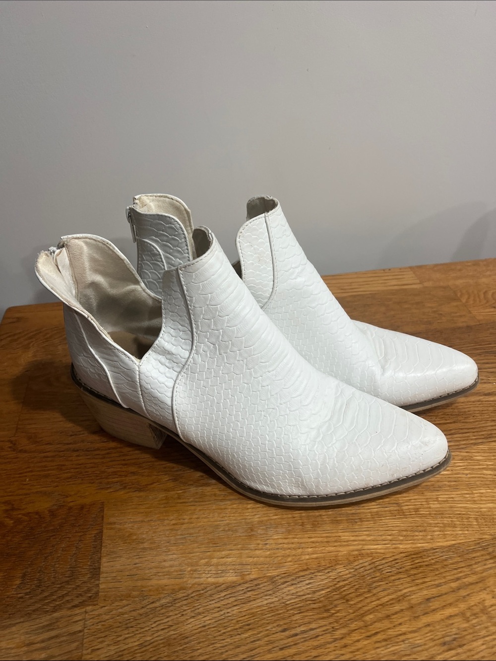 Altar'd State White Croc-Embossed Pointed Ankle Booties